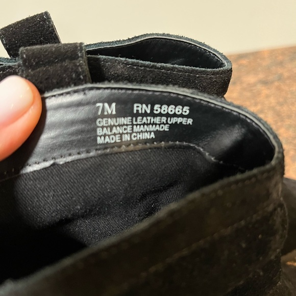 Melrose and Market “Theda” Black Suede Slouch Ankle Boot size 7 - Picture 7 of 8